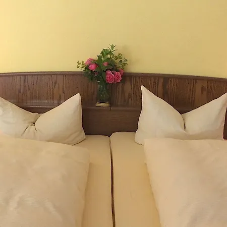 Gaestehaus Hermine 오버키르히