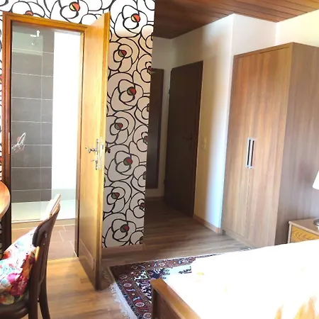 Gaestehaus Hermine 게스트하우스 3*