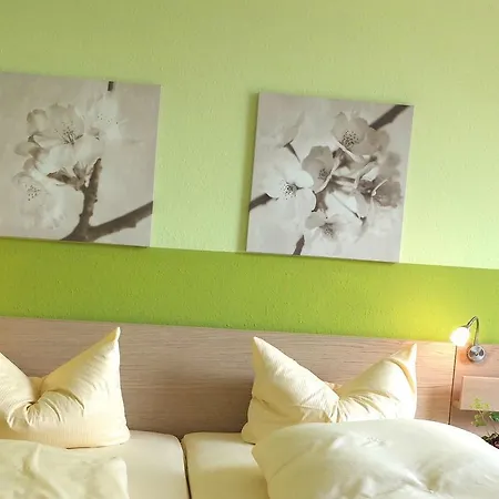 Gaestehaus Hermine 게스트하우스 오버키르히